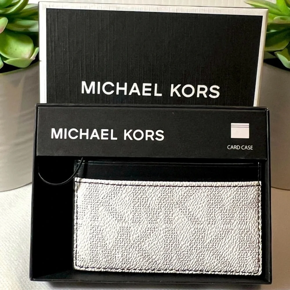 NIB Michael Kors Jet Set Card Case